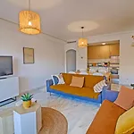 Bay-2 By Interhome